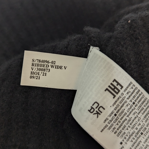 NWT Banana Republic wool blend sweater wide ribbed deep vneck size sm - Picture 14 of 15